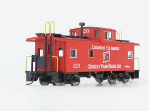 HO Scale Walthers Mainline 910-8765 DTS International Wide Vision Caboose #120