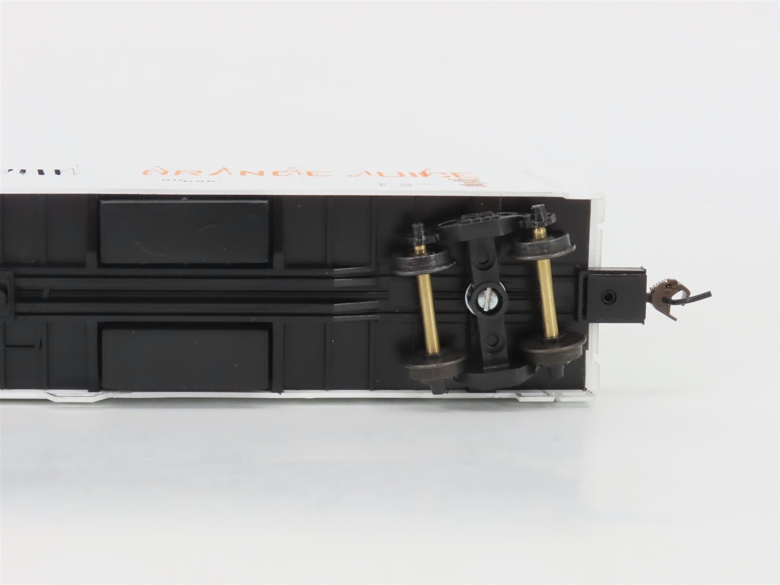 HO Scale Con-Cor 0001-019801-(1) TPIX Tropicana (Scheme #1) 57' Reefer #510