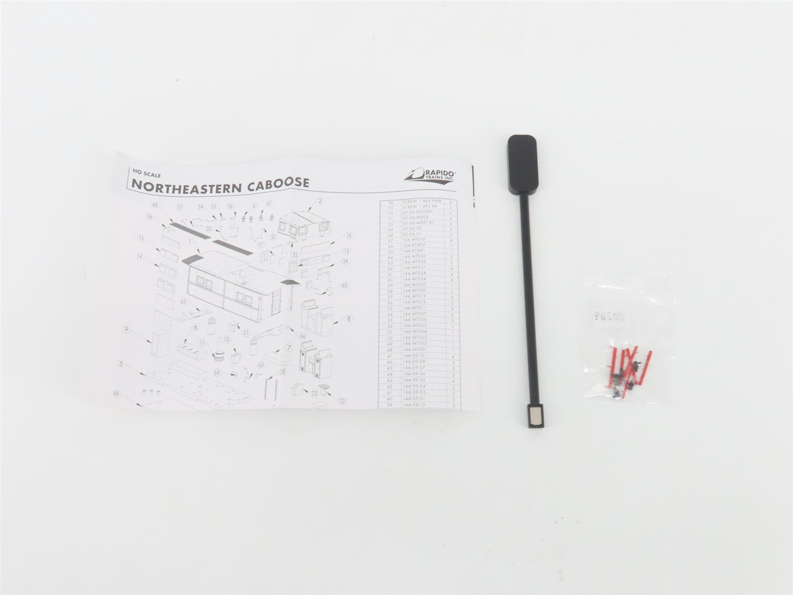 HO Scale Rapido 144008 LNE Lehigh & New England (Red) Northeastern Caboose #582