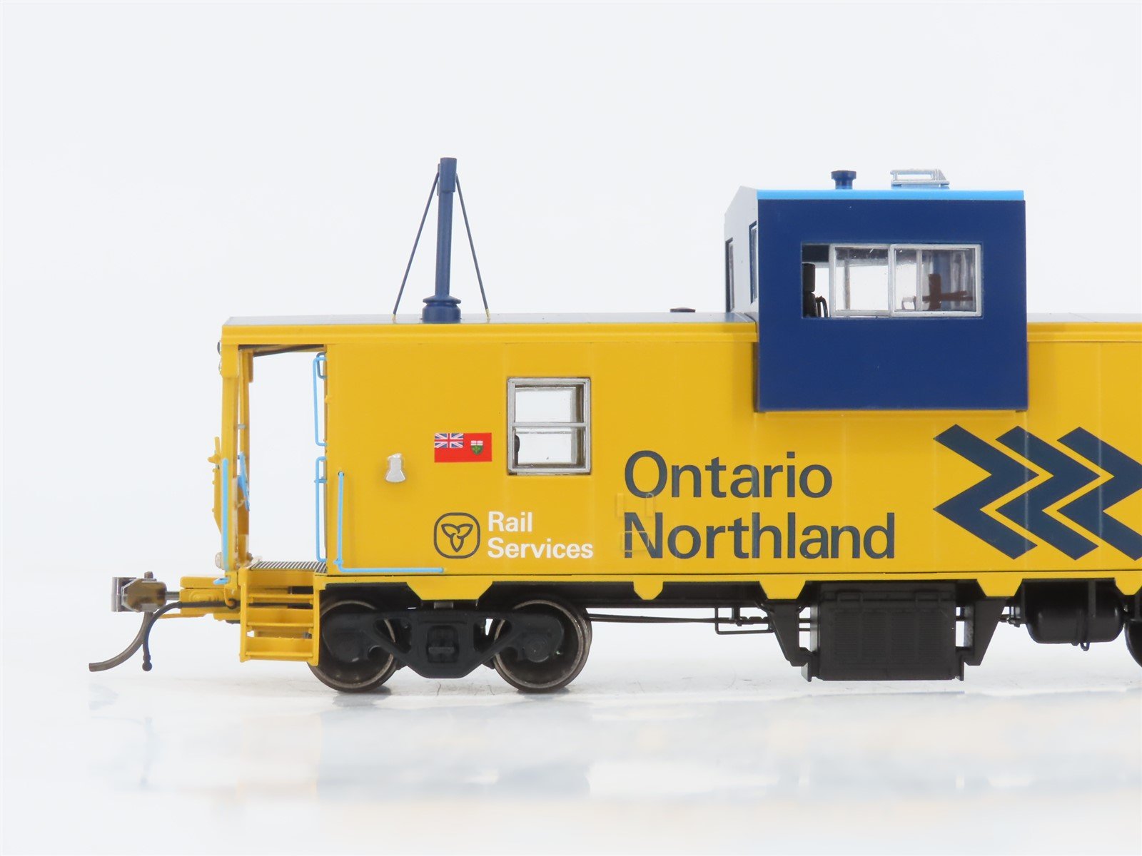 HO Scale Rapido 110143 ONT Ontario Northland Wide Vision Caboose #124