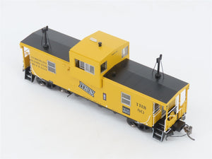 HO Scale Rapido 110147 TH&B Toronto Hamilton & Buffalo Wide Vision Caboose #80