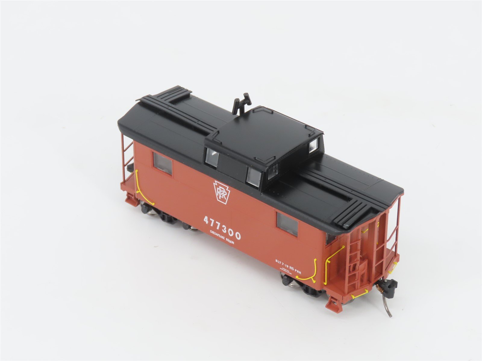 HO Scale Bowser 43367 PRR Pennsylvania Keystone Chesapeake N-5 Caboose #477300