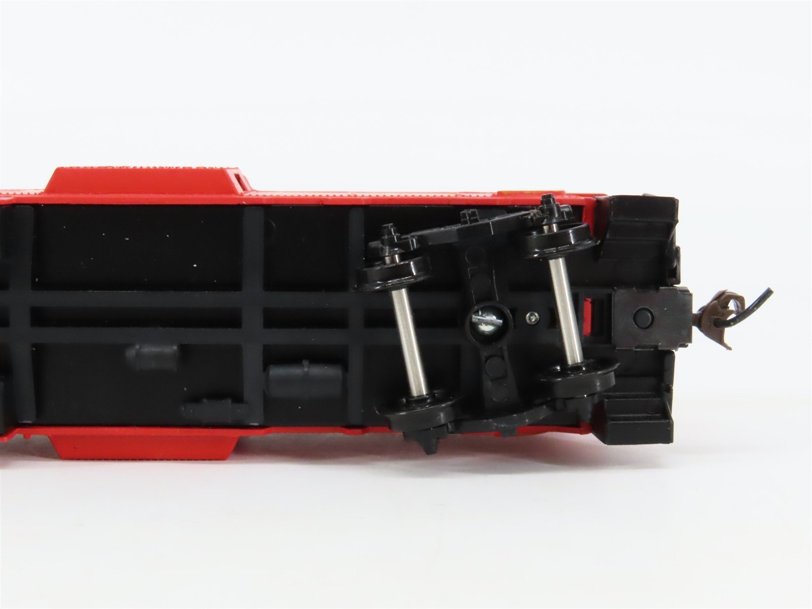 HO Scale Athearn 1171 L&N Louisville & Nashville Bay Window Caboose #6379 BUILT