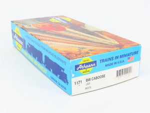 HO Scale Athearn 1171 L&N Louisville & Nashville Bay Window Caboose #6379 BUILT