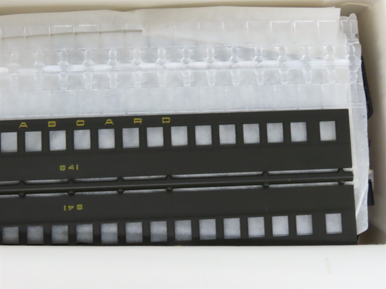 HO Scale Branchline Blueprint Series Kit 5125 SAL Seaboard Coach Passenger #841