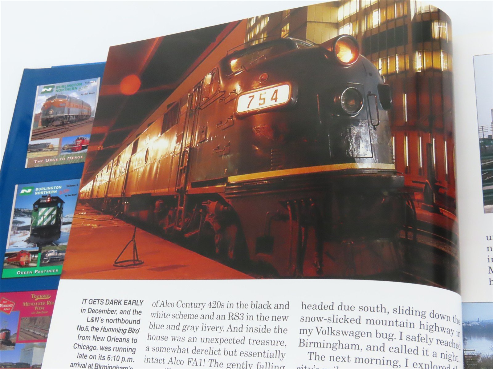 Morning Sun: Trackside Around Georgia 1968-1970 by Jim Boyd ©2008 HC Book