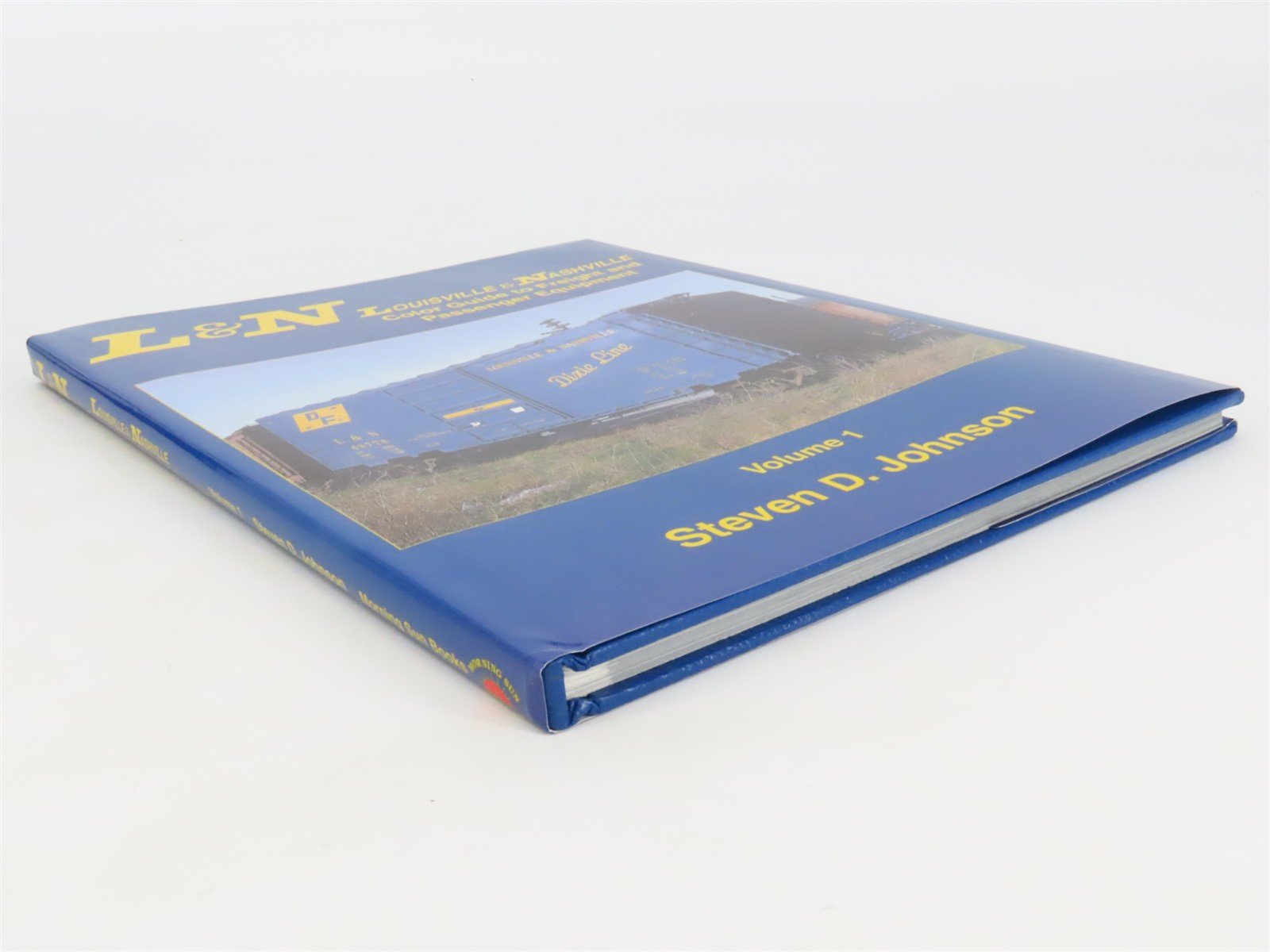 Morning Sun: L&N Color Guide to Freight & Passenger Equipment V. 1 by Johnson