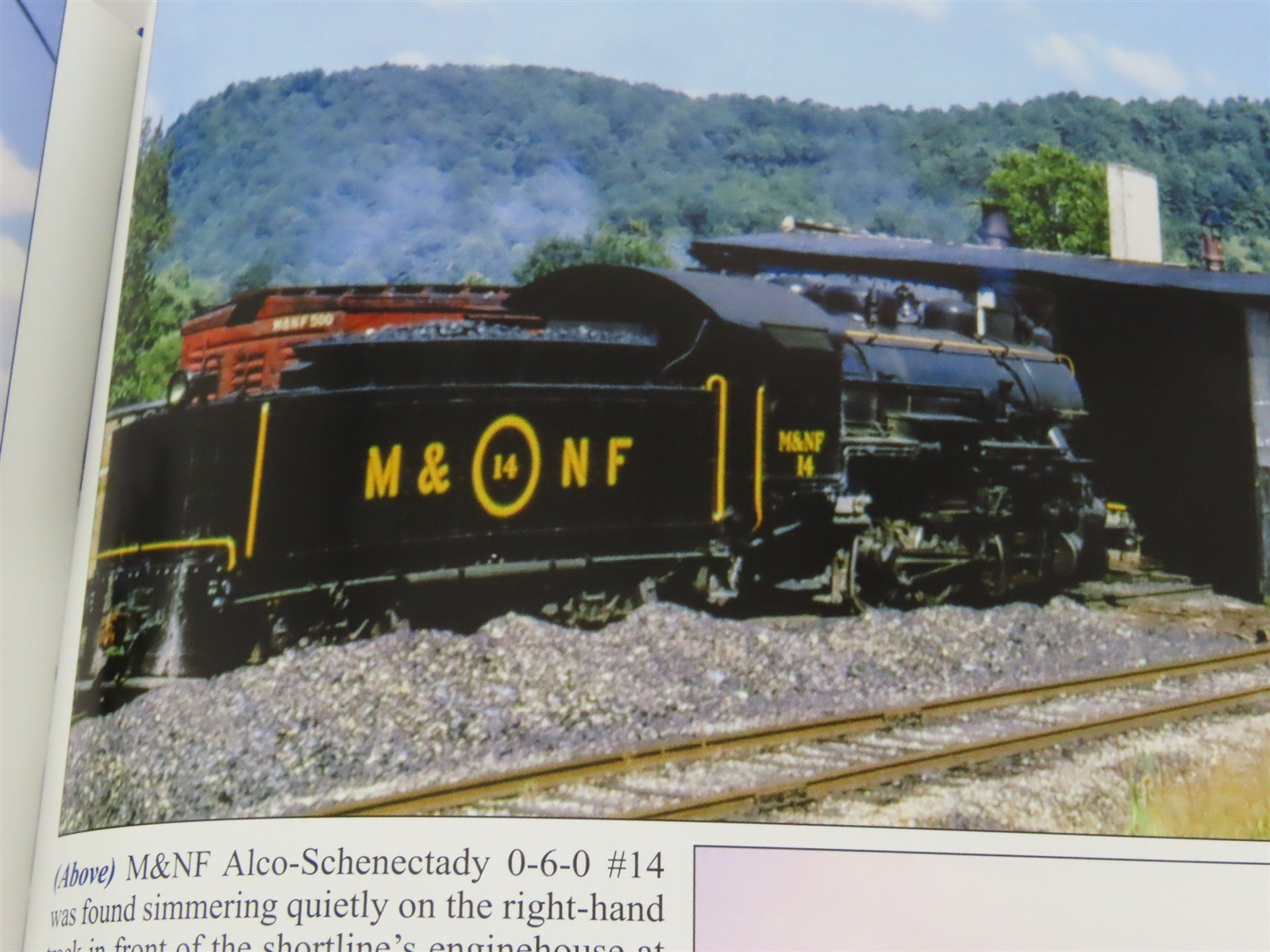 Morning Sun: Kentucky & Tennessee Short Lines In Color by Gary R. Carlson ©2023
