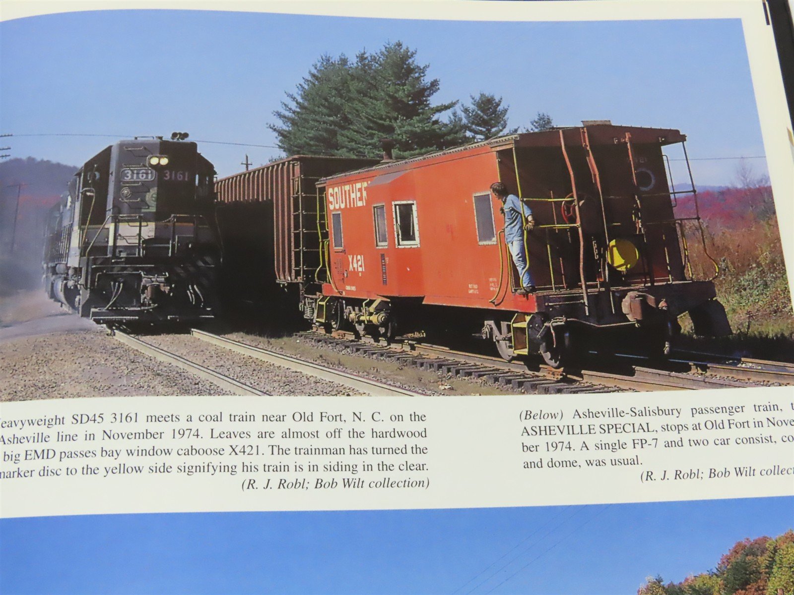 Morning Sun: Southern Railway In Color Vol 2 by Alton Lanier ©1999 HC Book