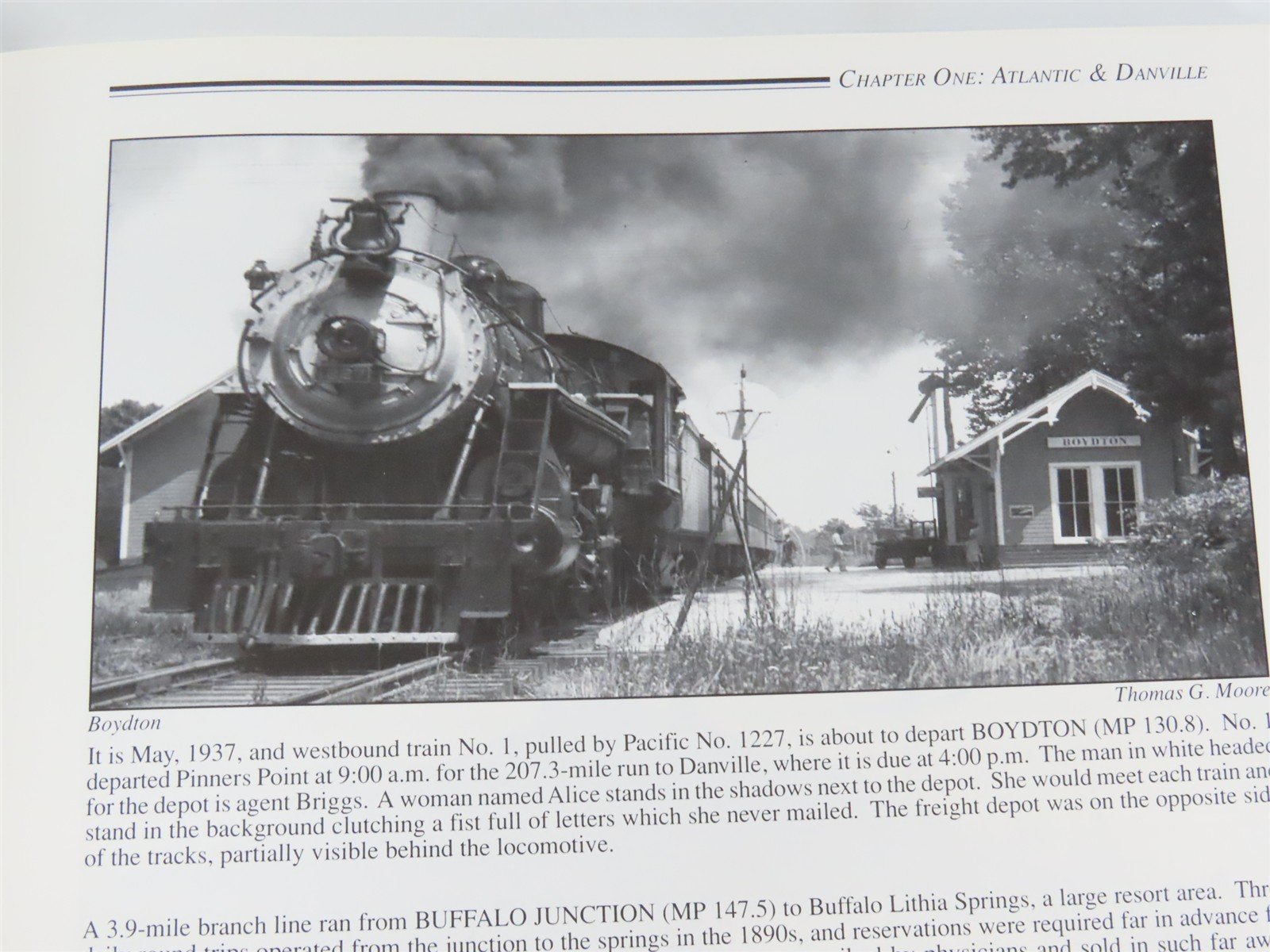 Virginia Railway Depots by Donald R. Traser ©1998 HC Book