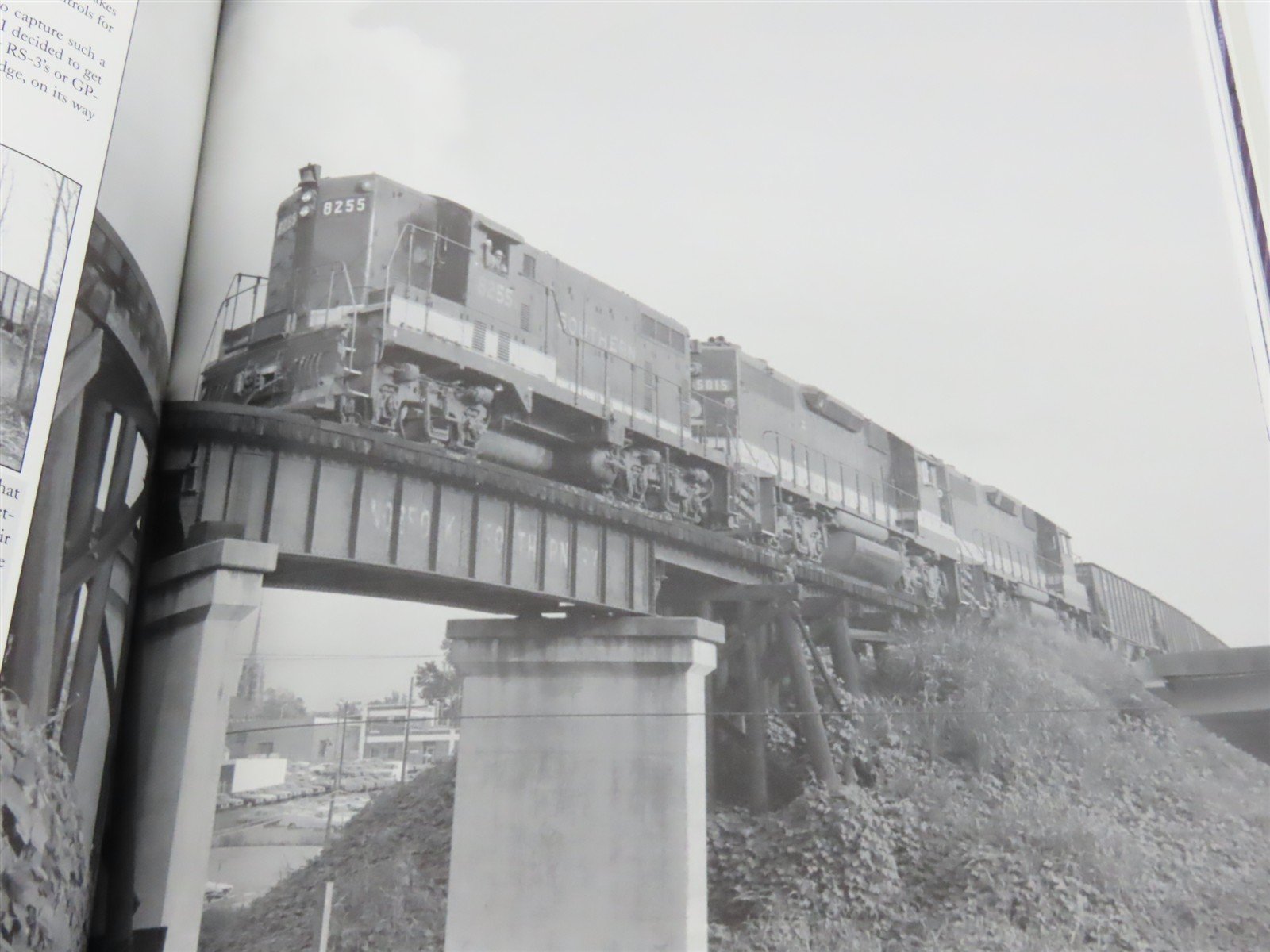 Southern Railway Diesel Locomotives & Trains Vol 1 by Curt Tillotson, Jr. ©2003