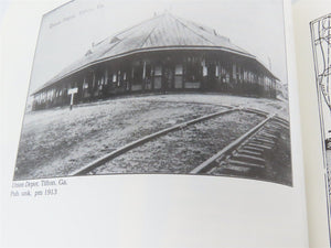 Ghost Trains & Depots of Georgia (1833-1933) by Les R. Win Â©1995 HC Book