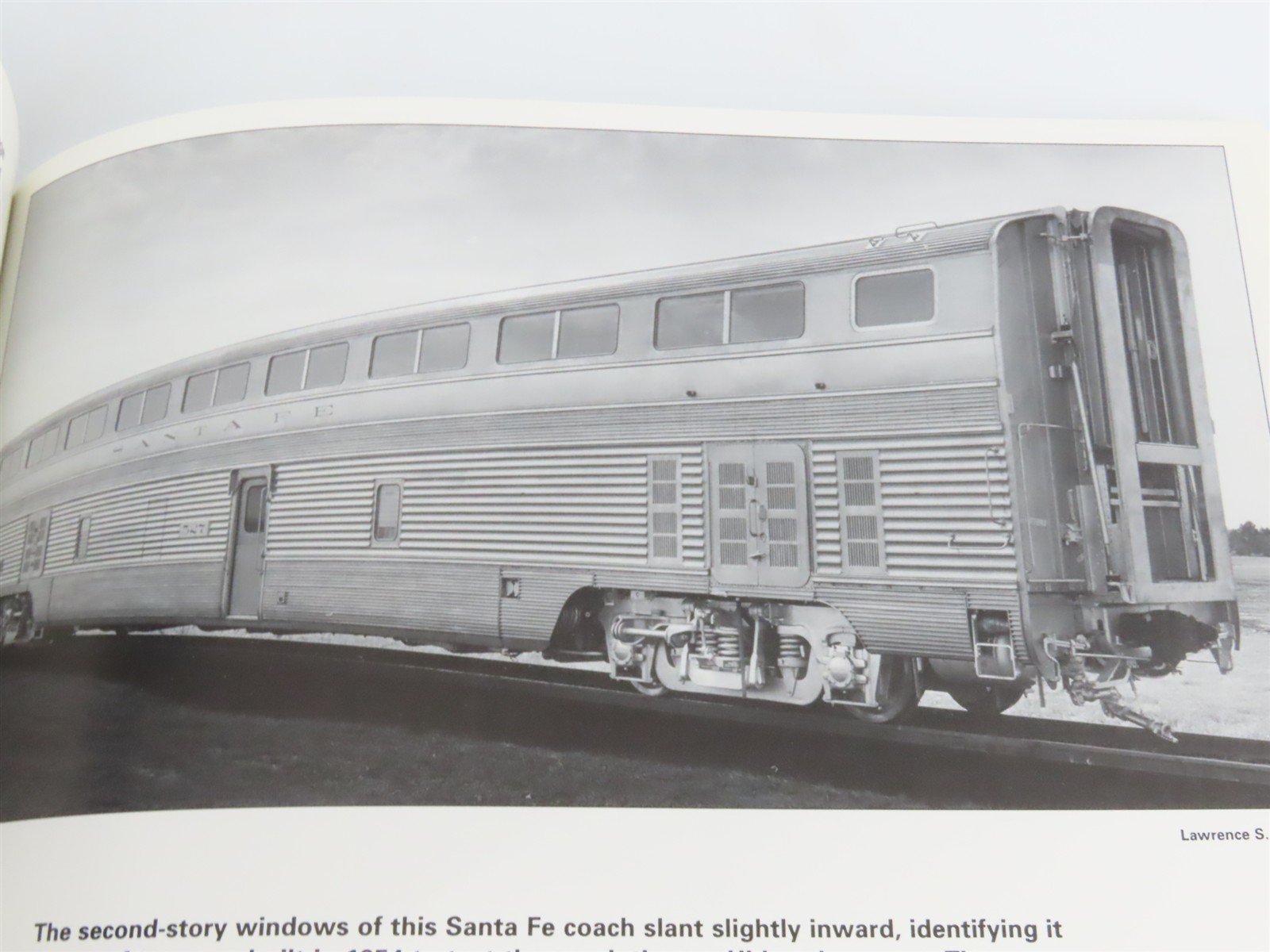 Trains We Remember by Robert J. Wayner - SC Book