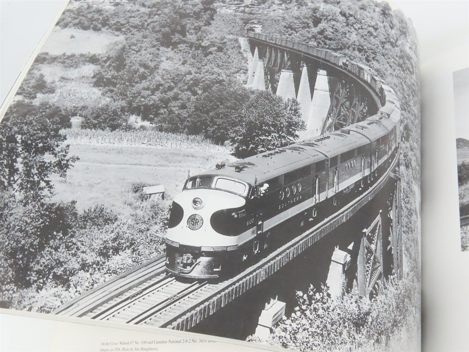 F Units: The Diesels That Did It by Jeff Wilson Â©2000 SC Book