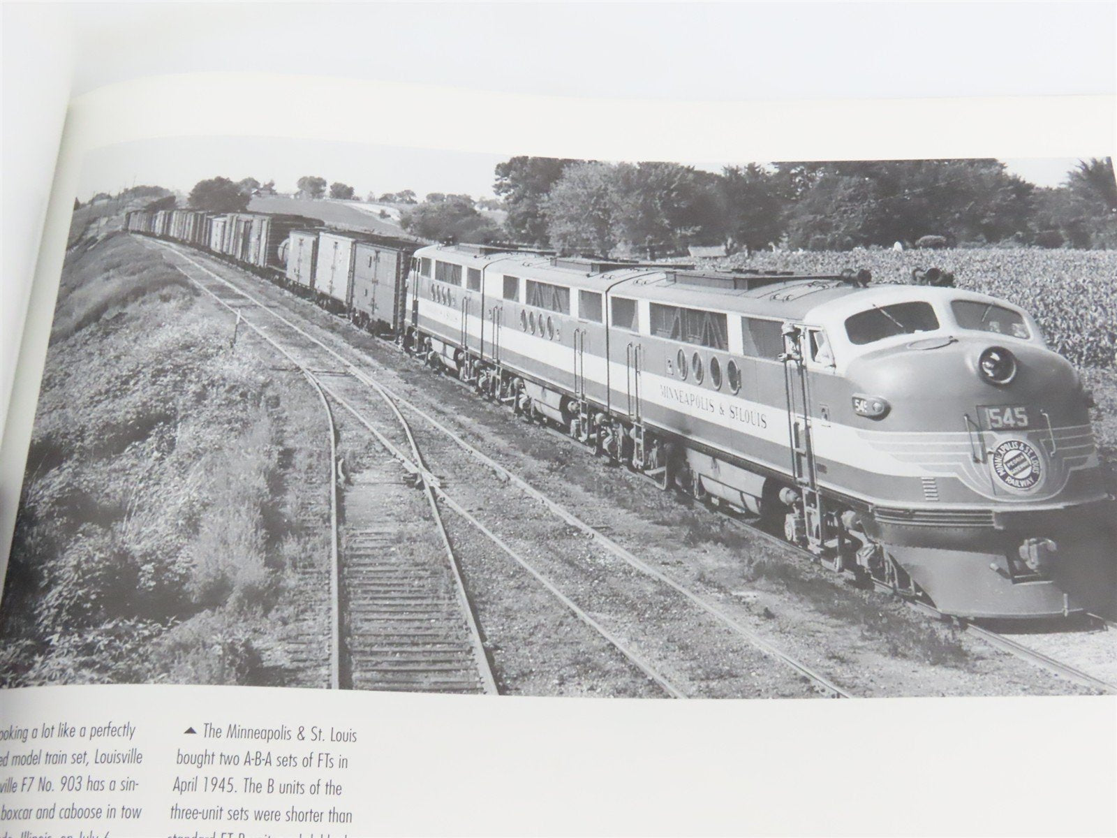 F Units: The Diesels That Did It by Jeff Wilson Â©2000 SC Book