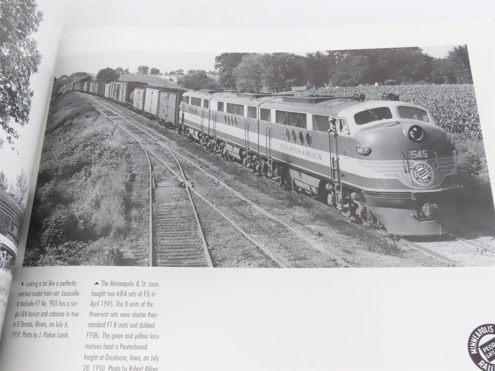 F Units: The Diesels That Did It by Jeff Wilson Â©2000 SC Book
