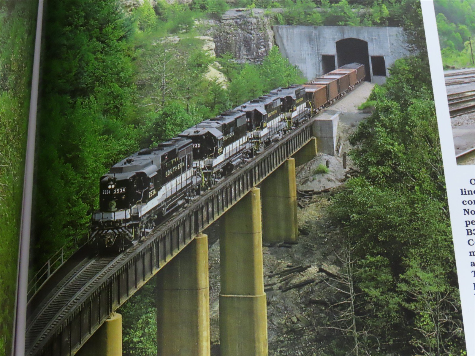 The Southern Railway by Flanary, Lindsey, & Oroszi Â©2018 HC Book