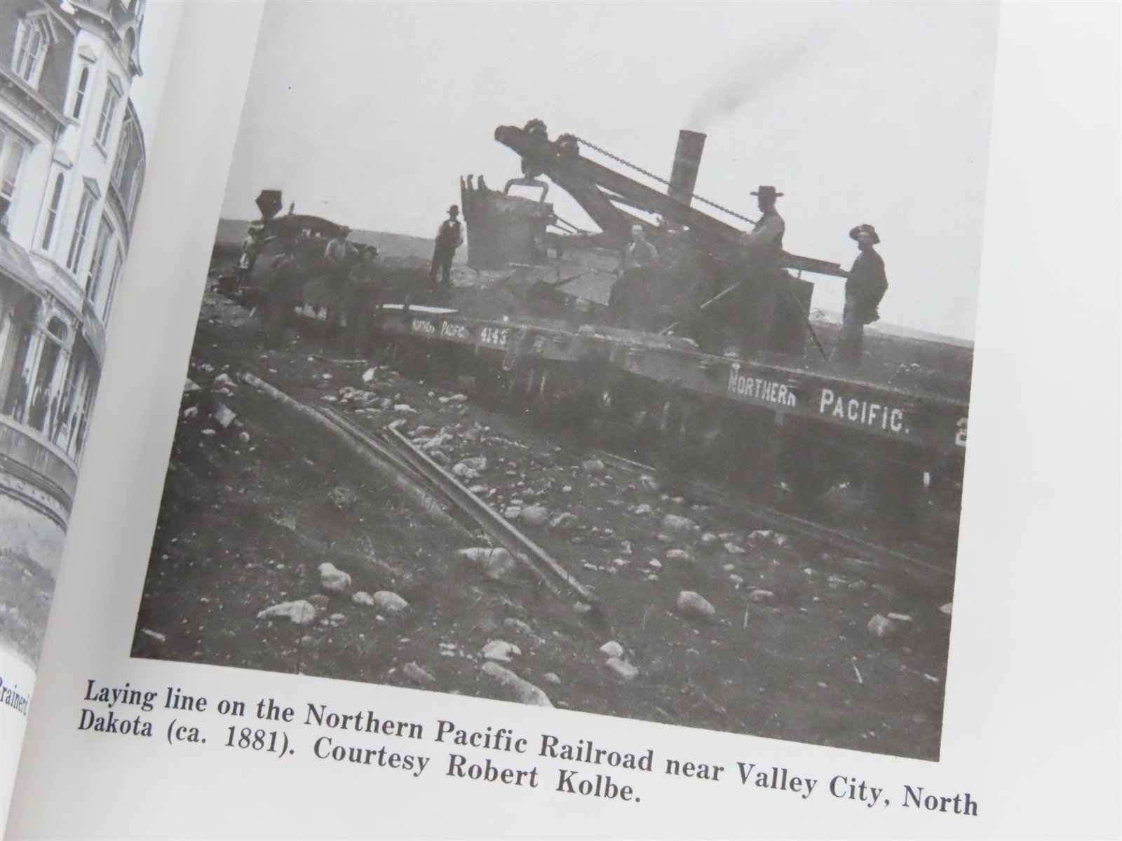 The Northern Pacific Railroad & the Selling of the West by Sig Mickelson Â©1993
