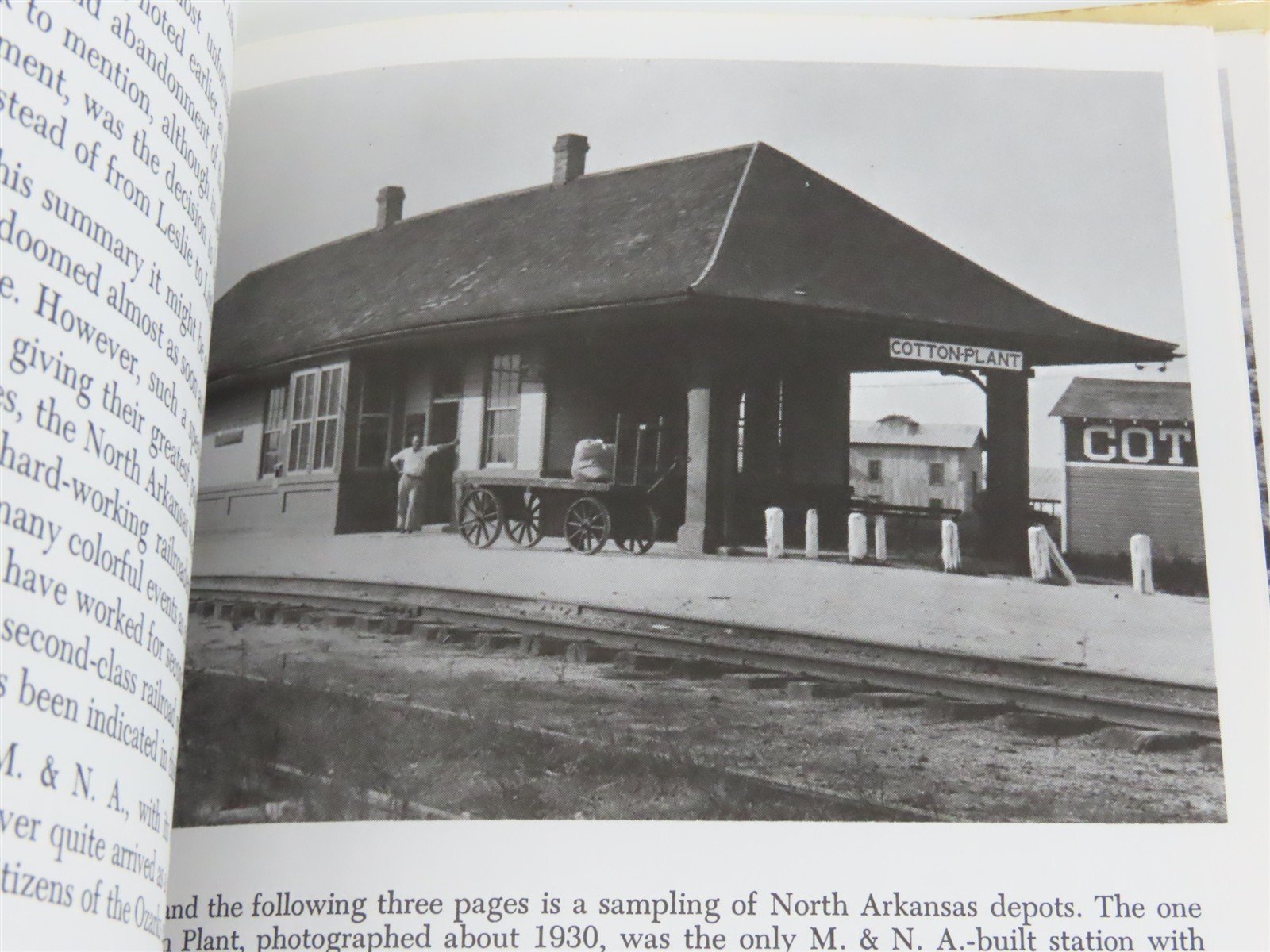 The North Arkansas Line by James R. Fair, Jr. Â©1982 HC Book