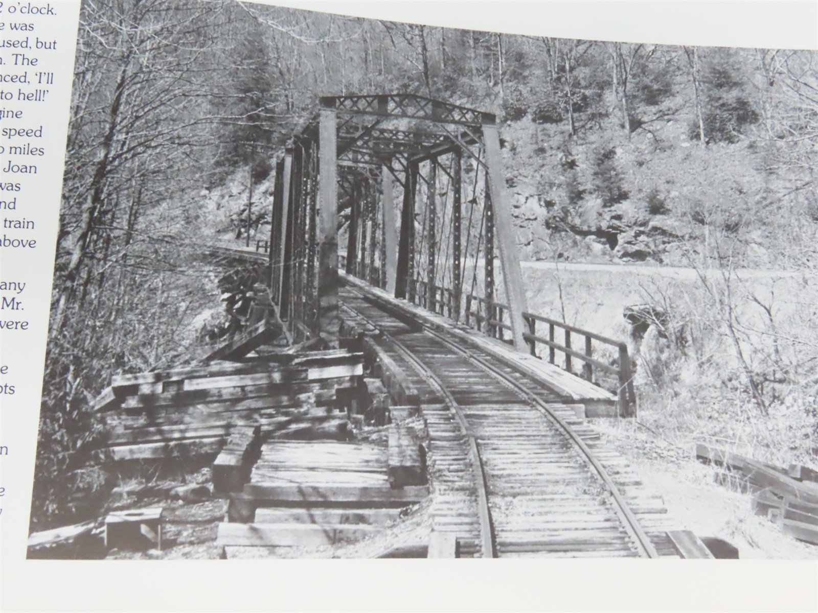 Trains Trestles & Tunnels by Lou Harshaw Â©1980 SC Book