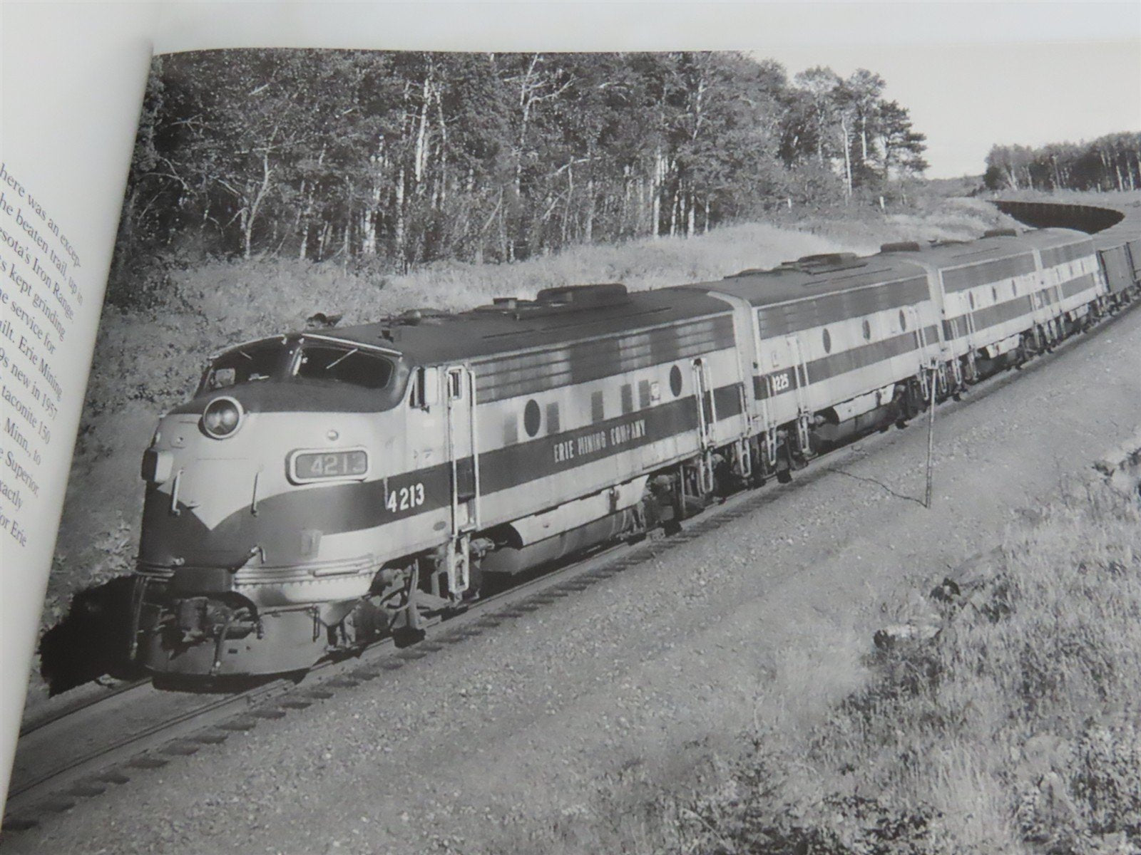 F Units: The Diesels That Did It by Jeff Wilson Â©2000 SC Book