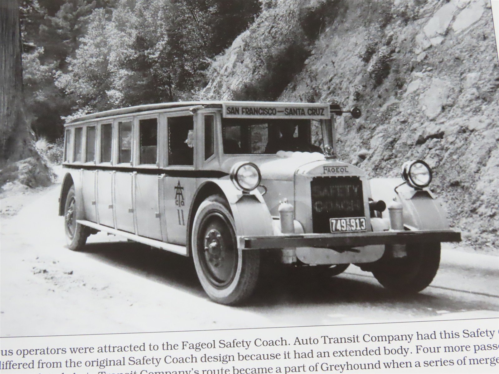 Greyhound Buses 1914-2000 Photo Archive by William A. Luke Â©2000 SC Book