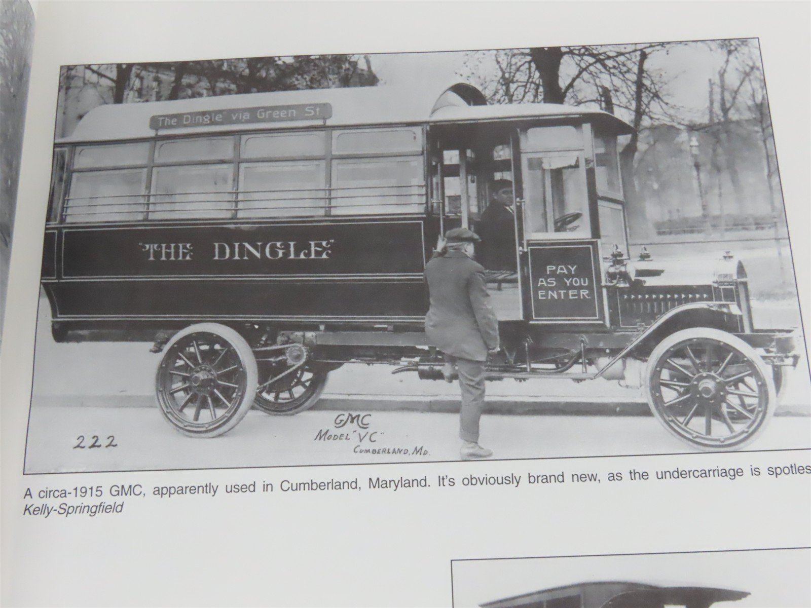 The Crestline Series - American Buses by Donald F. Wood Â©1998 SC Book