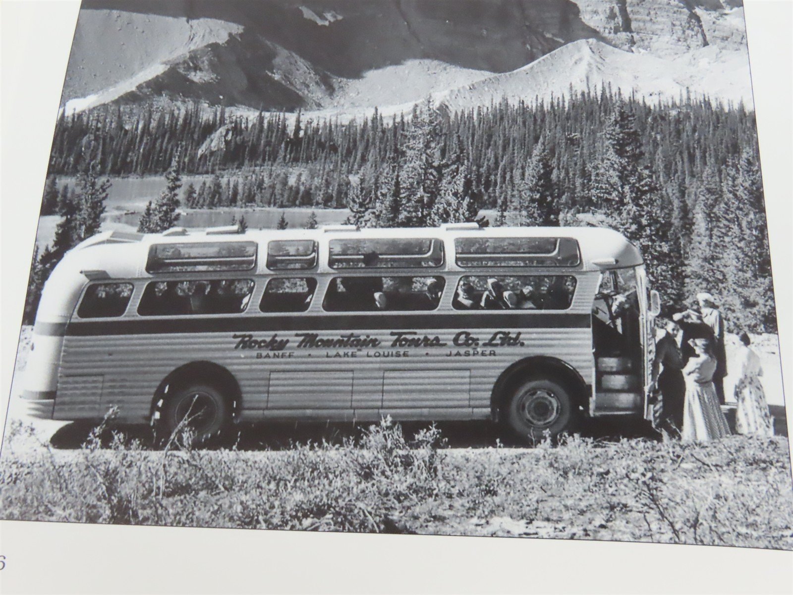 Buses of Motor Coach Industries 1932-2000 Photo Archive by Luke & Grams Â©2001
