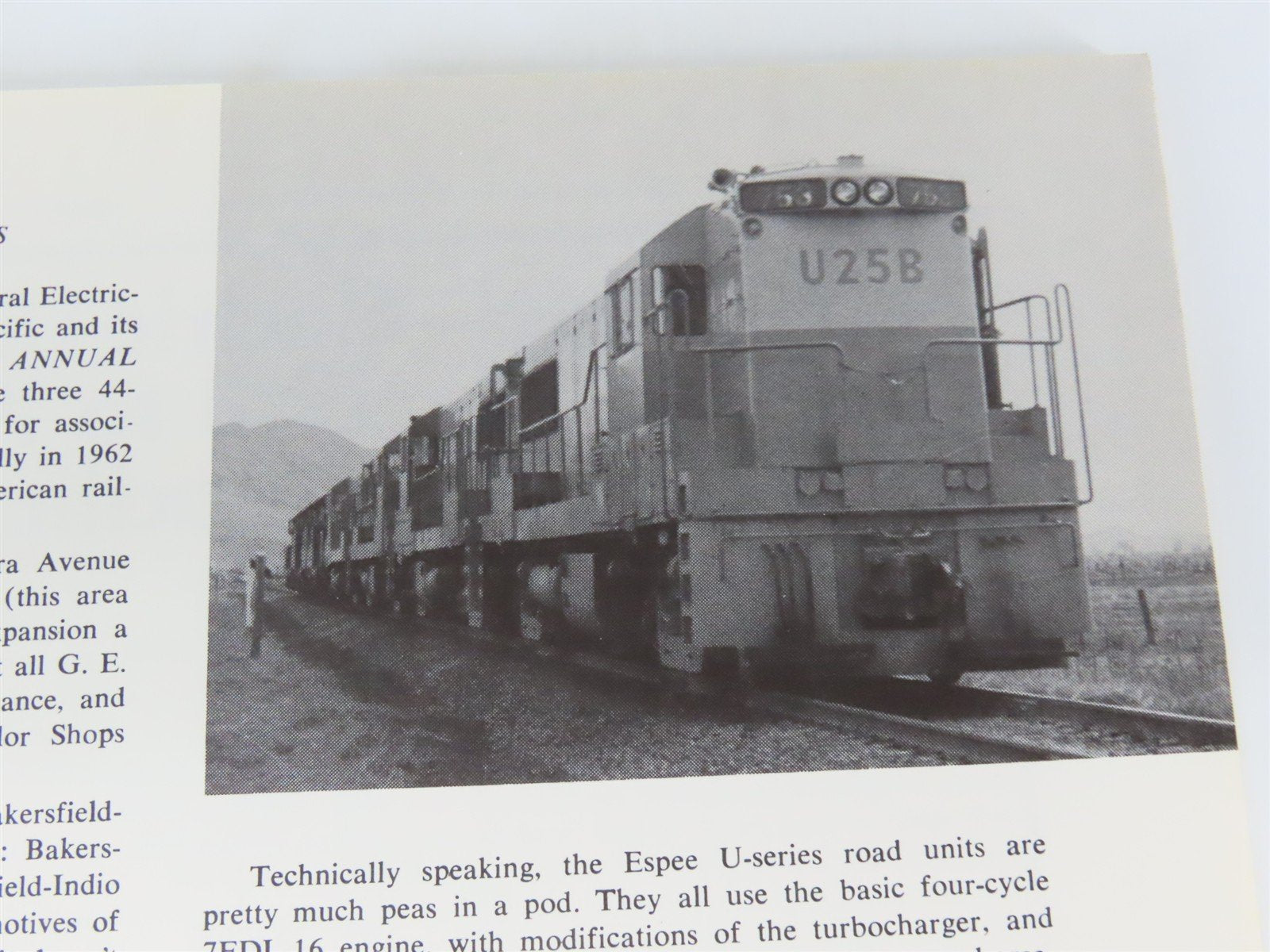 Southern Pacific - Motive Power Annual 1971 by Joseph A Strapac Â©1974 SC Booklet