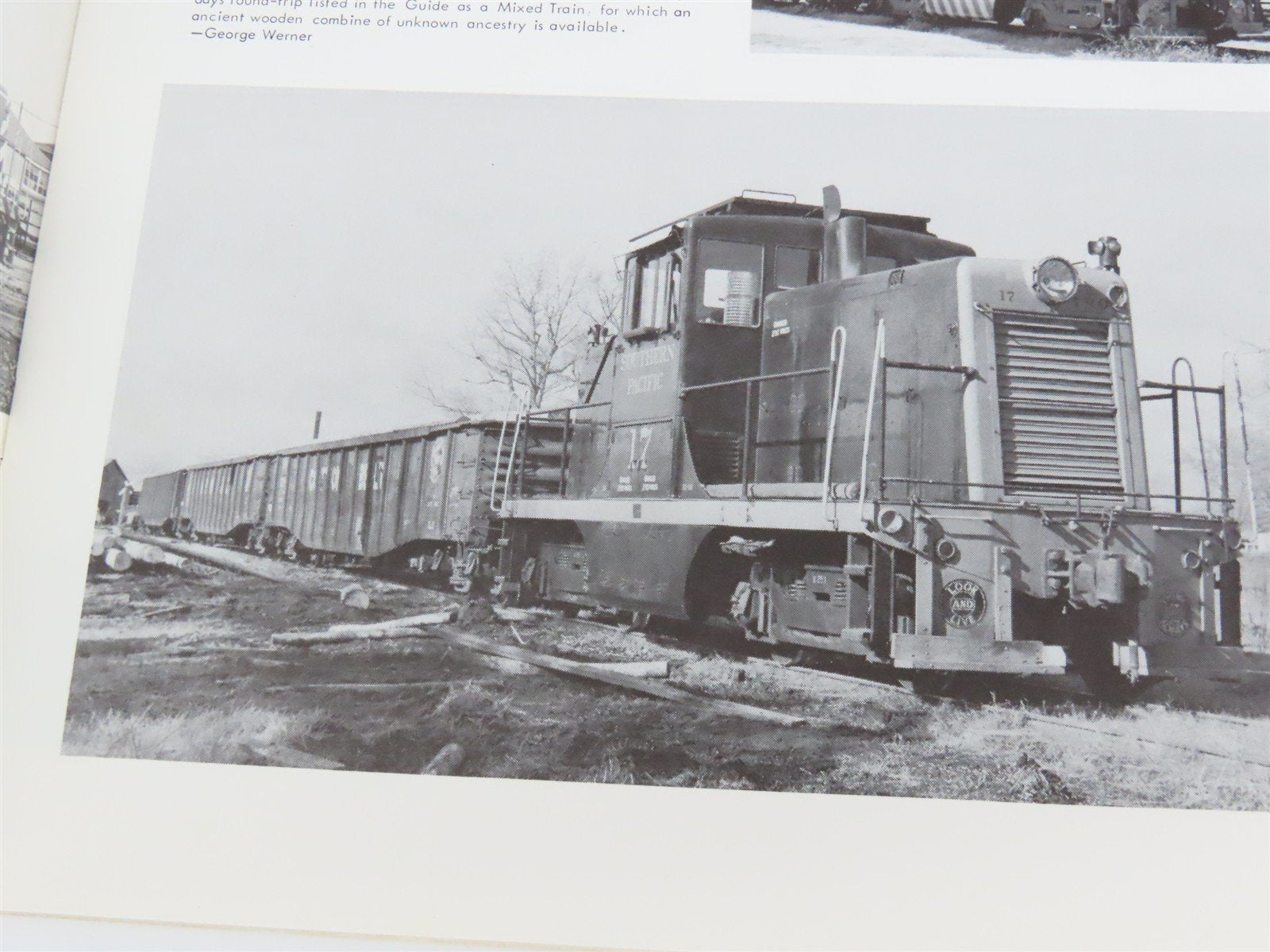 Southern Pacific - Motive Power Annual 1971 by Joseph A Strapac Â©1974 SC Booklet