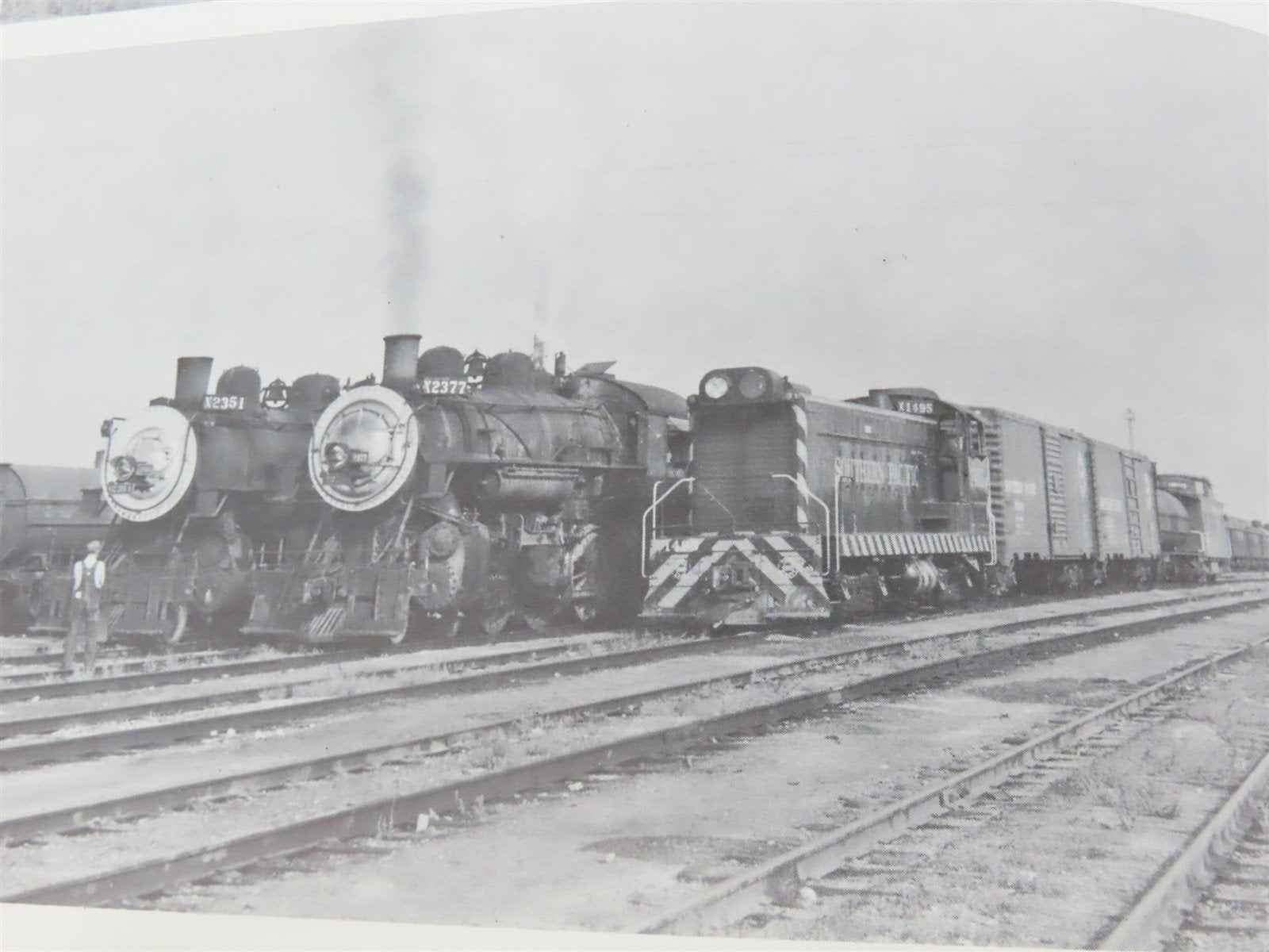 Southern Pacific - Motive Power Annual 1970 by Joseph A Strapac Â©1974 SC Booklet