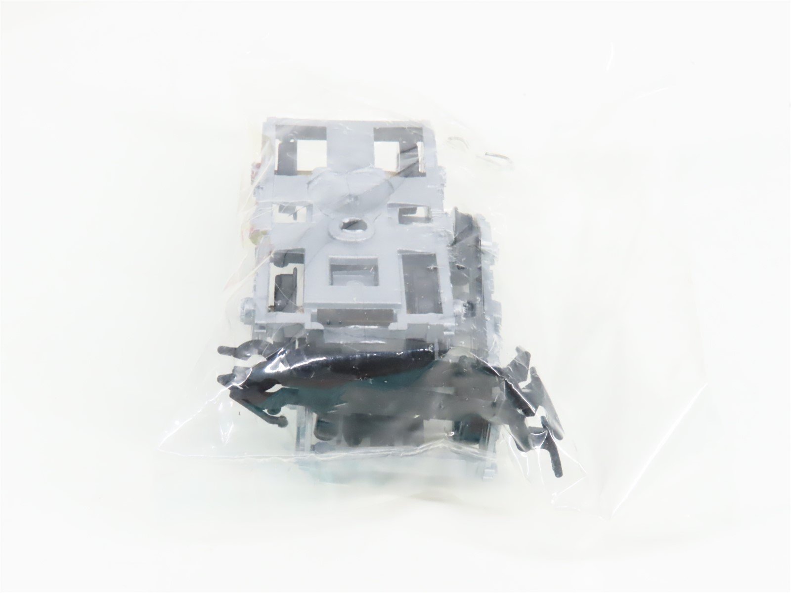 HO Scale Con-Cor Kit #001-000803 Amtrak Superliner 85' Coach Passenger #34124