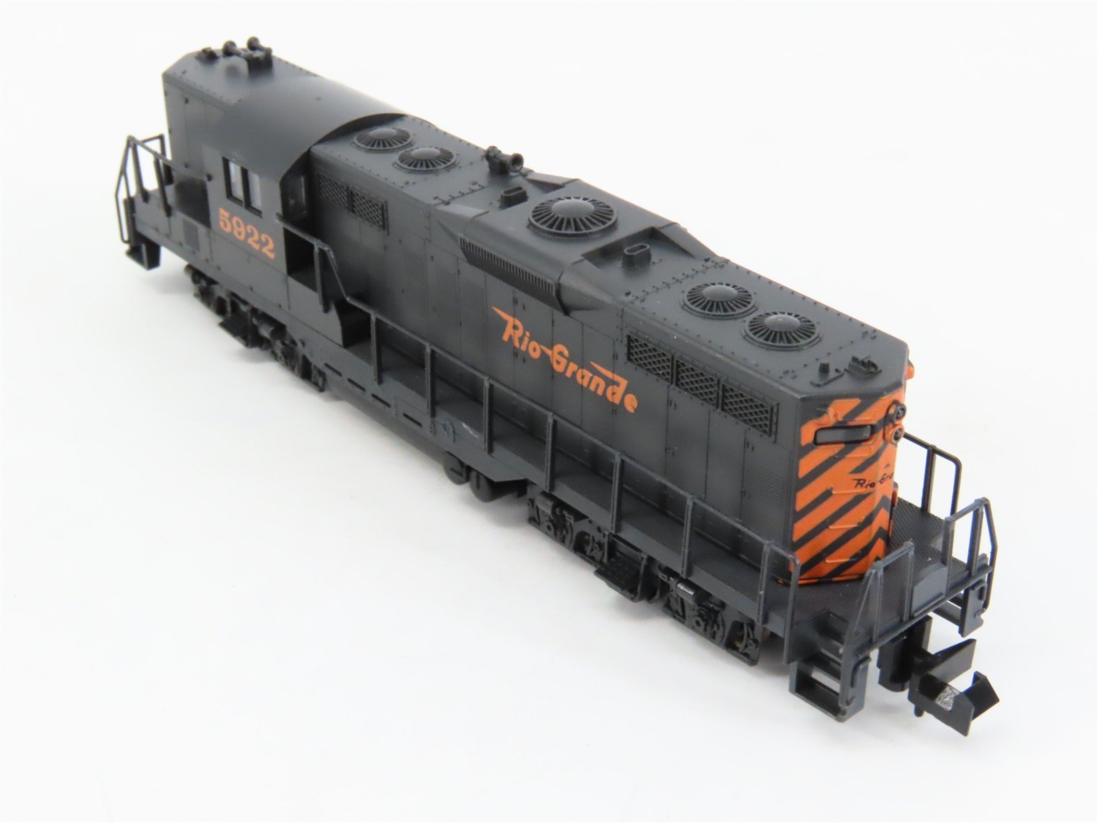 N Scale KATO 17719-3 D&RGW Rio Grande EMD GP9 Diesel Locomotive #5922