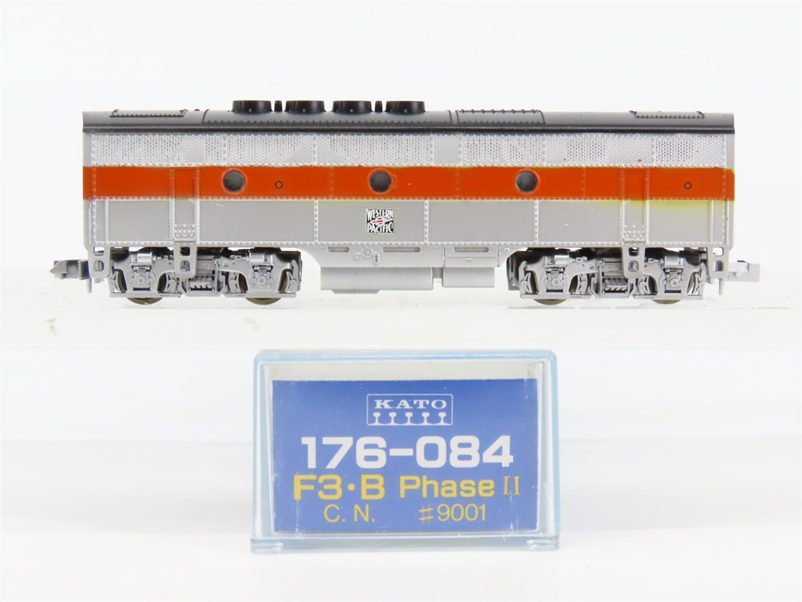 N Scale KATO 176-084 WP Western Pacific EMD F3B Ph II Diesel No