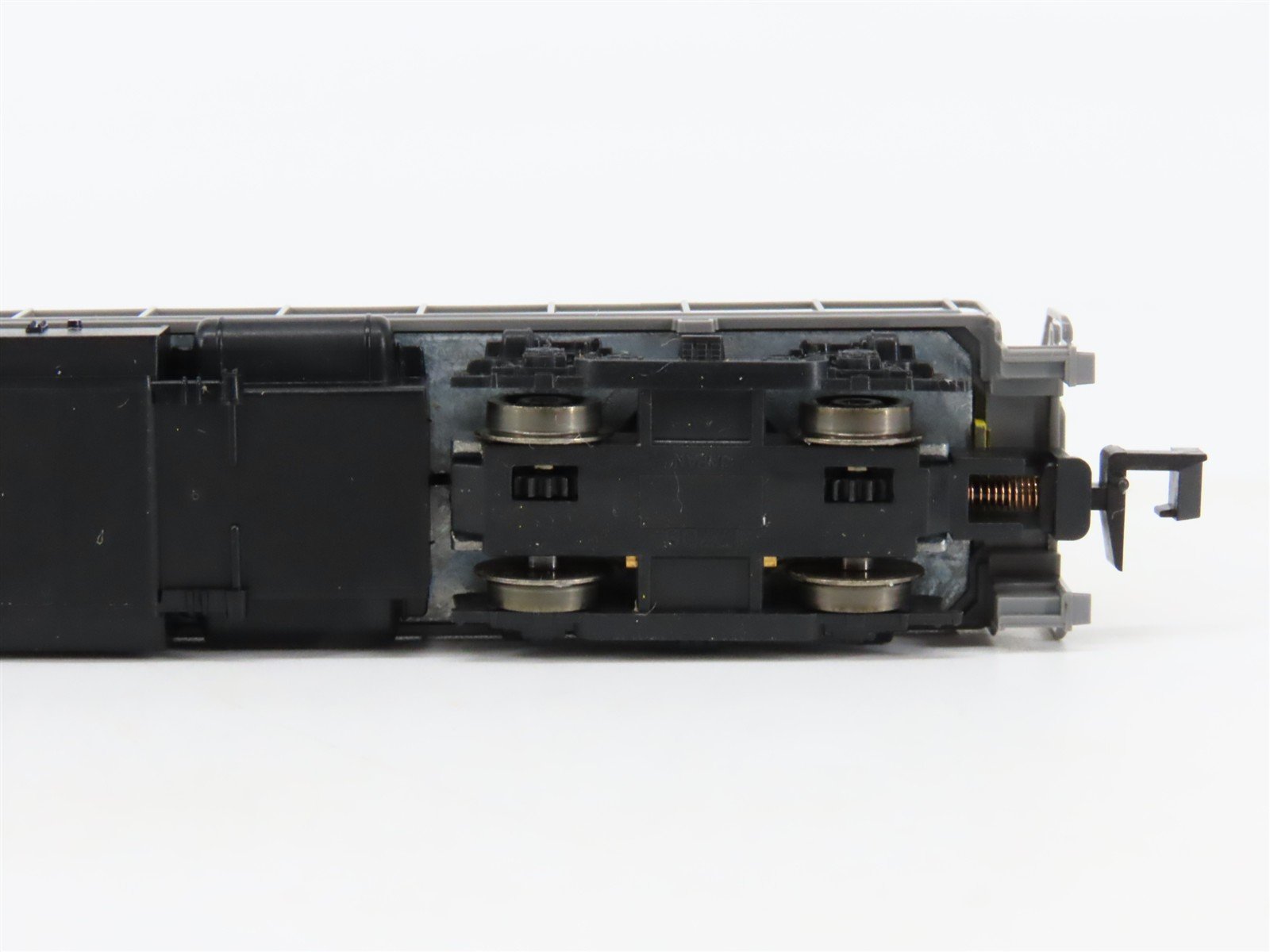 N Scale KATO 17708-A EL Erie Lackawanna ALCO RS-3 Diesel Locomotive #1039