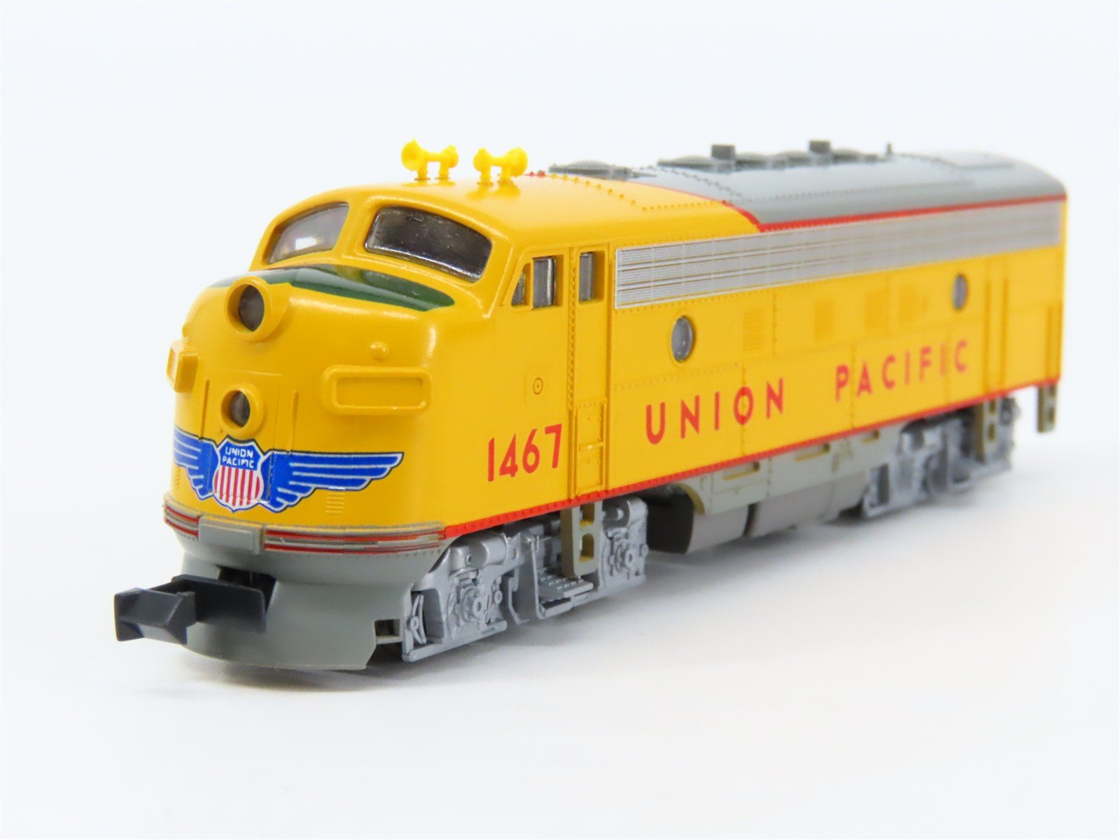 N Scale KATO 176-217 UP Union Pacific EMD F7A Diesel Locomotive #1467