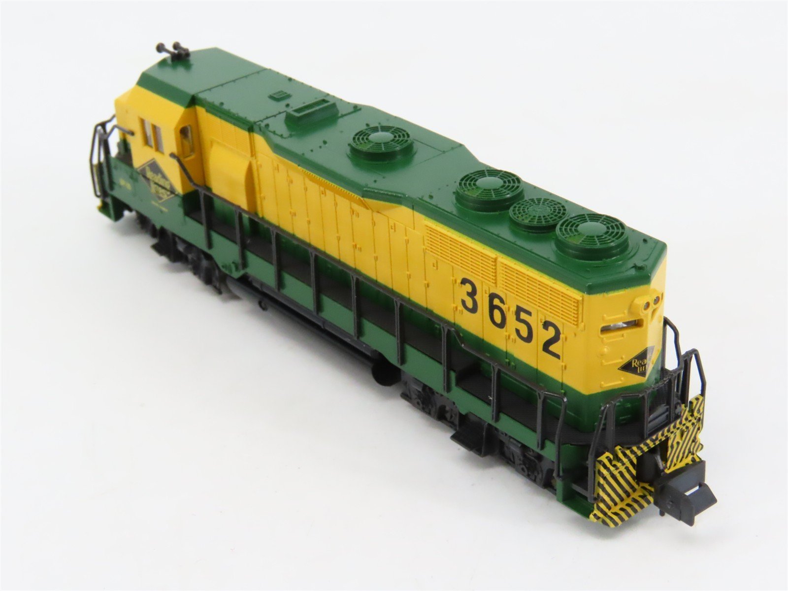 N Scale Atlas/KATO 4640 RDG Reading EMD GP35 Diesel Locomotive #3652
