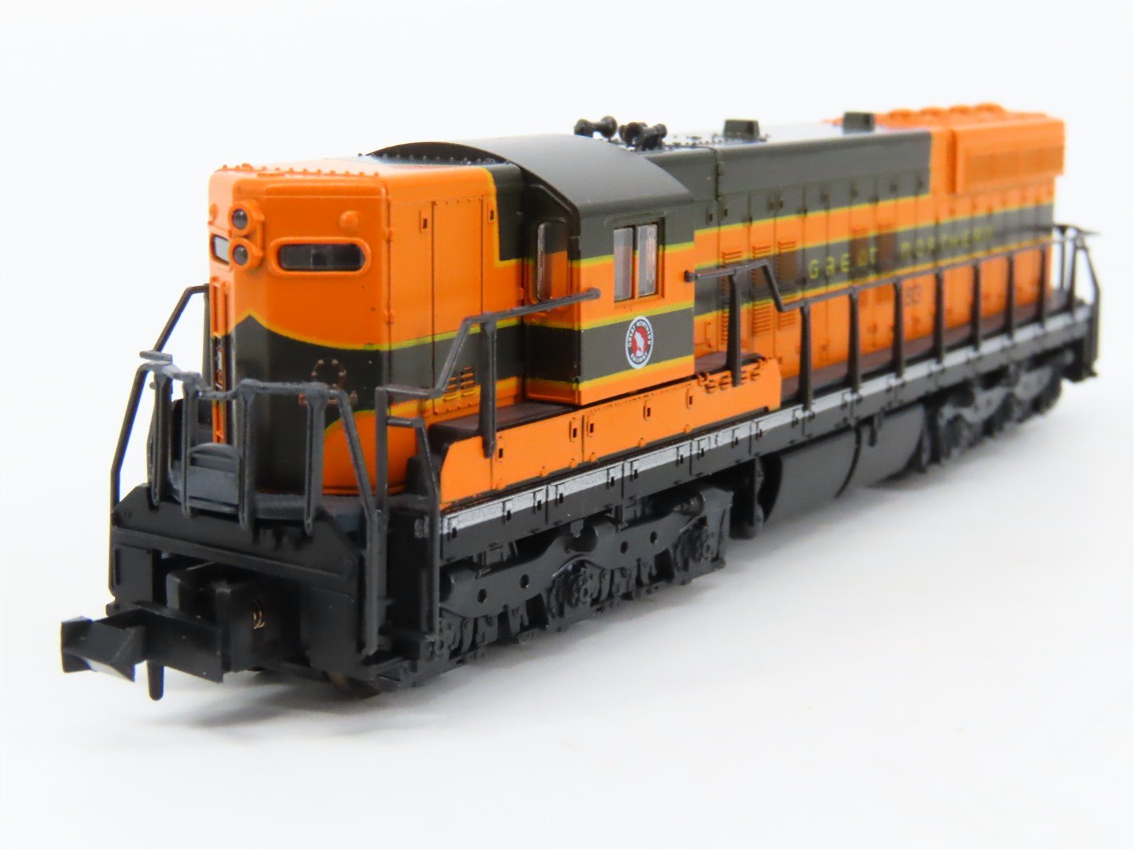 N Scale Atlas/KATO 4542 GN Great Northern EMD SD9 Diesel Locomotive #583