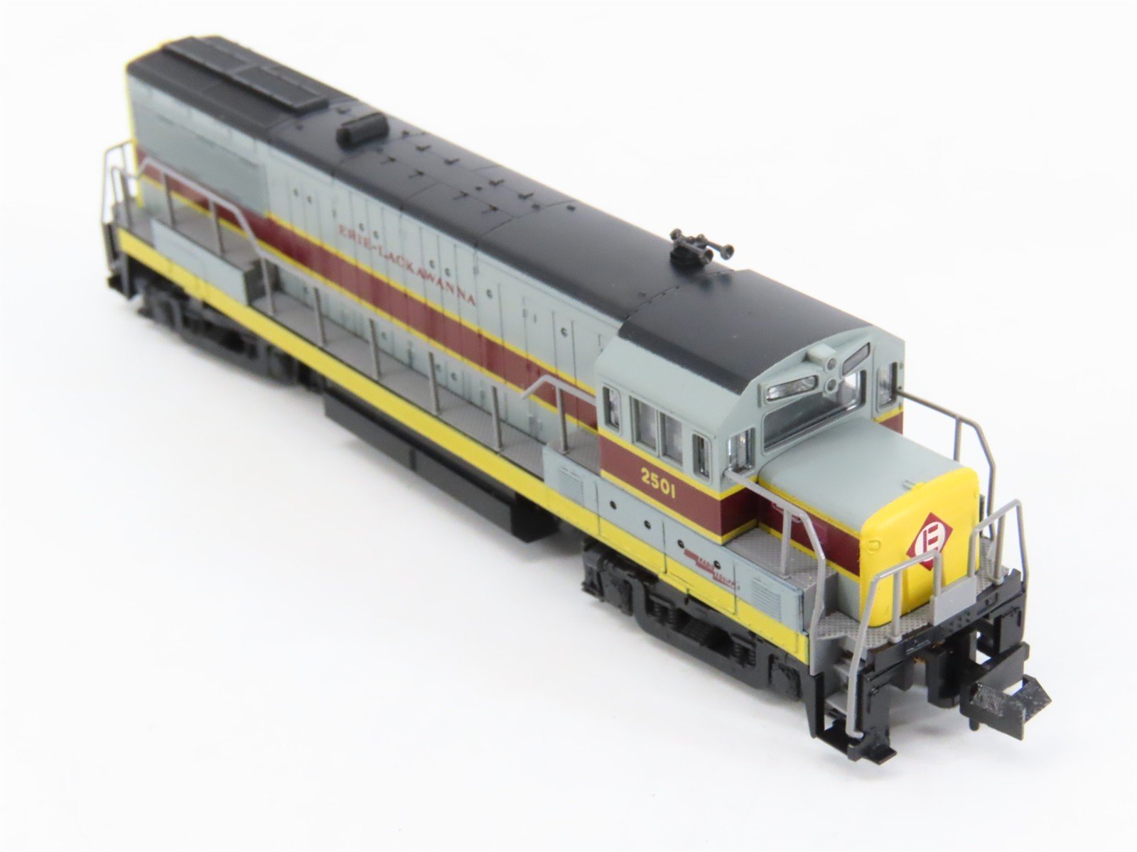 N Scale Atlas/KATO 4472 EL Erie Lackawanna GE U25B Ph. IIb Diesel #2501