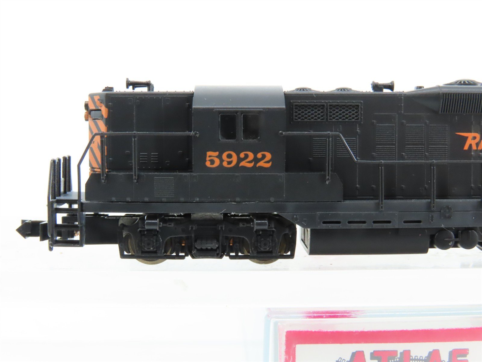 N Scale Atlas/KATO 4333 D&RGW Rio Grande EMD GP9 Diesel Locomotive #5922
