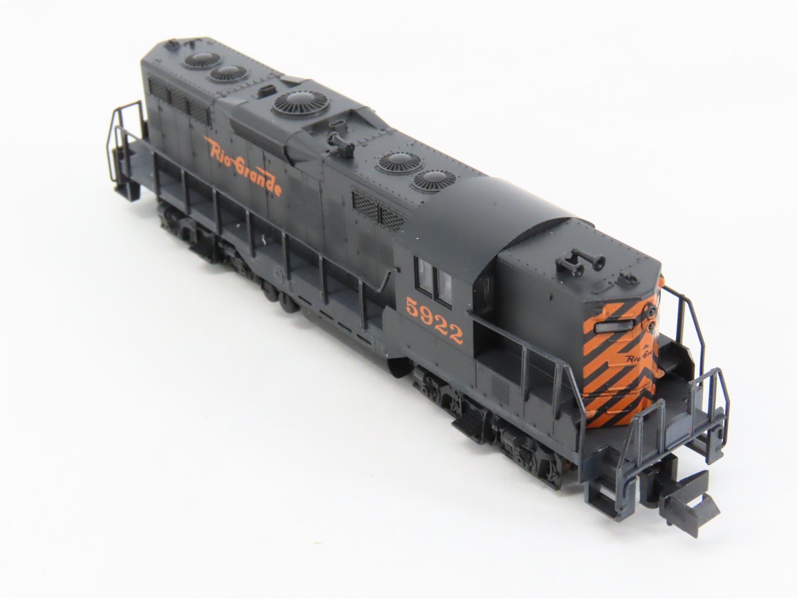 N Scale Atlas/KATO 4333 D&RGW Rio Grande EMD GP9 Diesel Locomotive #5922