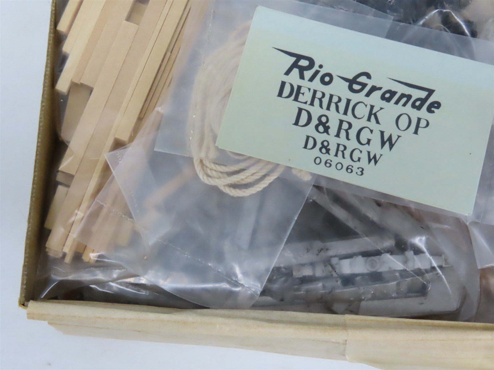 On3 Scale Durango Press Kit DP-77 D&RGW Rio Grande Derrick Car OP