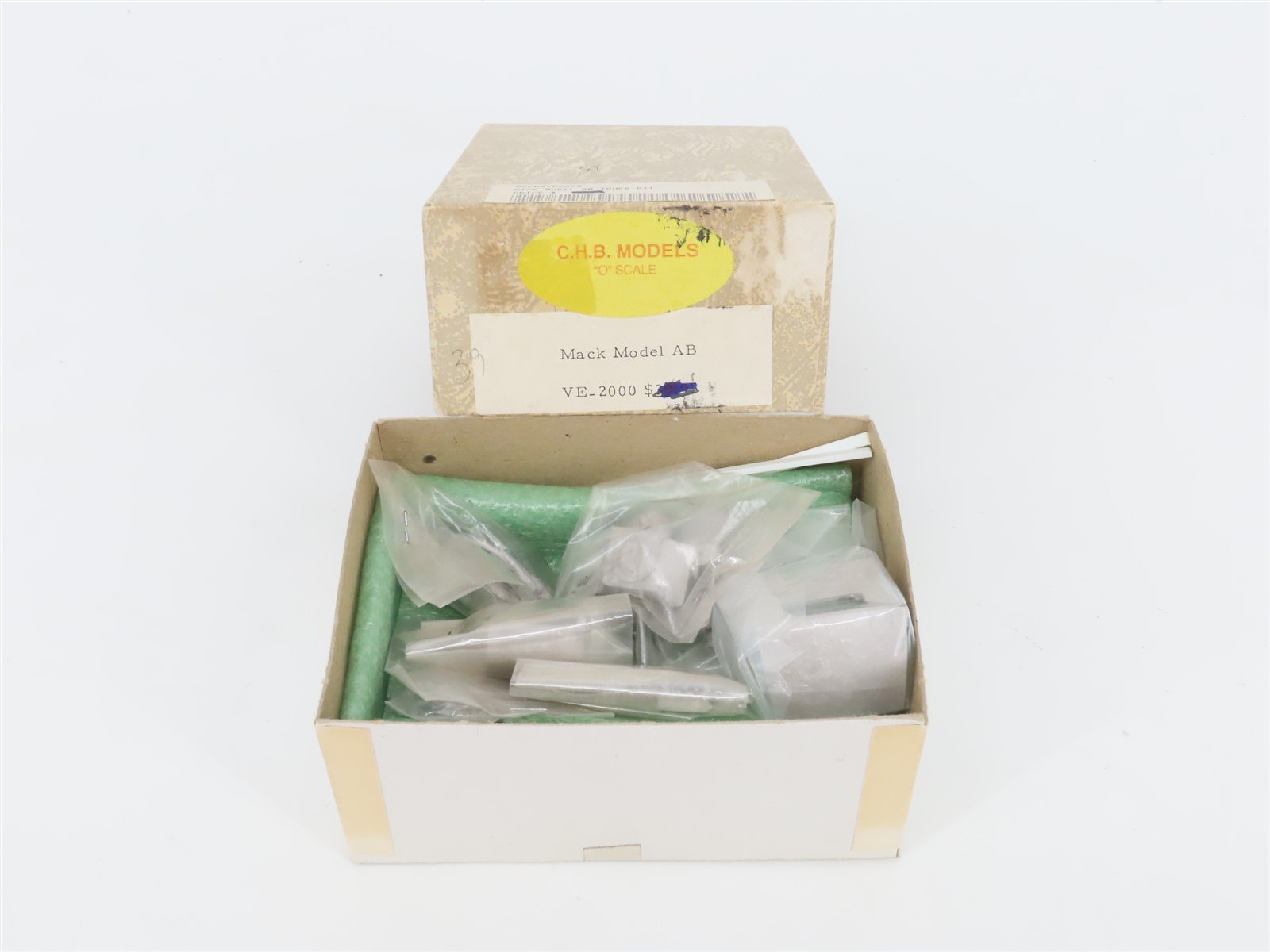 O Scale CHB Models VE-2000 Mack Model AB Truck Kit