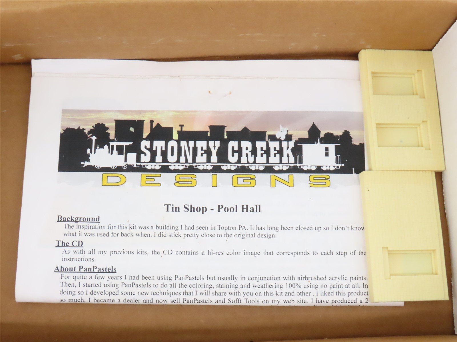 O 1/48 Scale Stoney Creek Designs Kit 045 Pool Hall & Tin Shop