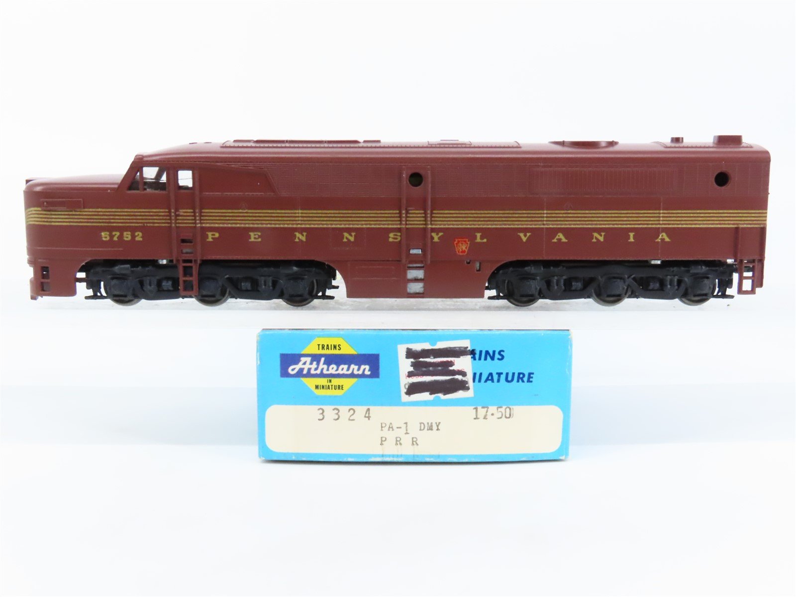 HO Scale Athearn 3324 PRR Pennsylvania ALCO PA-1 Diesel Locomotive #5752