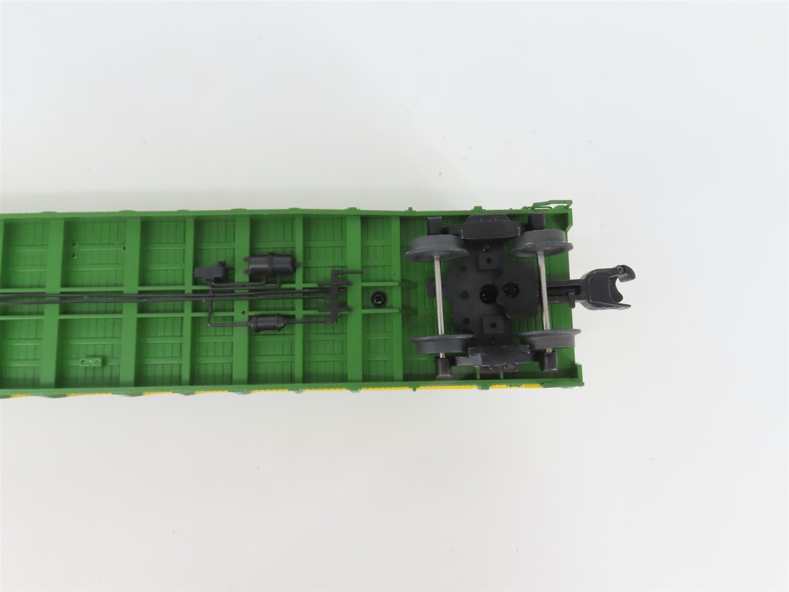 O 3-Rail Lionel 2426280 LP86322 John Deere 50' Gondola #26280 w/ Containers