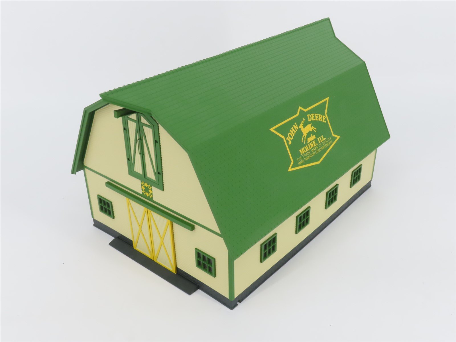 O 1/48 Scale Lionel 2429130 LP86728 John Deere Barn
