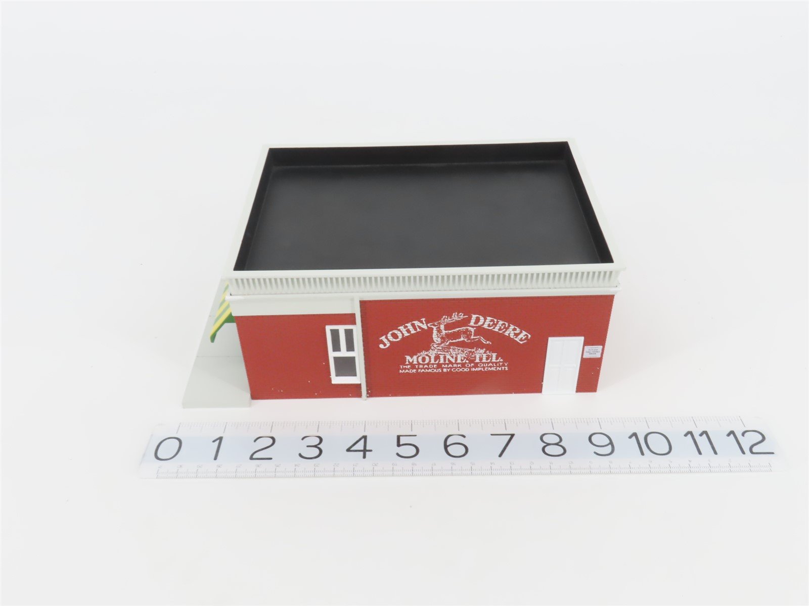 O 1/48 Scale Lionel 6-84481 John Deere / Williams General Store