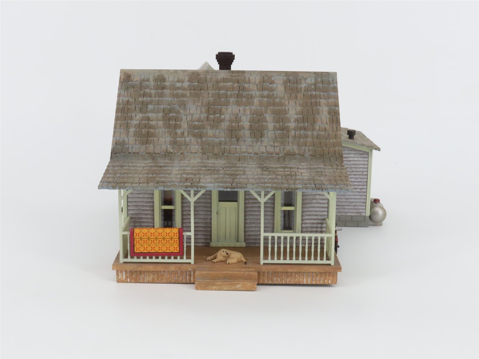 O 1/48 Scale Woodland Scenics BR5860 Old Homestead