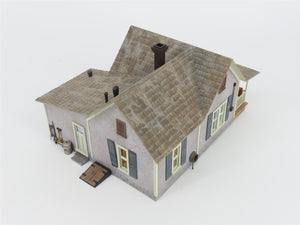 O 1/48 Scale Woodland Scenics BR5860 Old Homestead